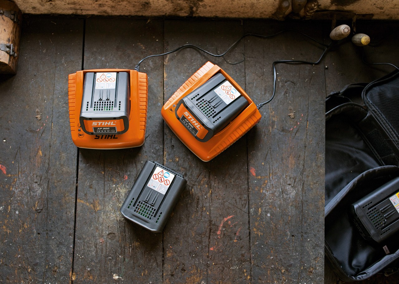 Nabíjení lithium-iontových akumulátorů STIHL