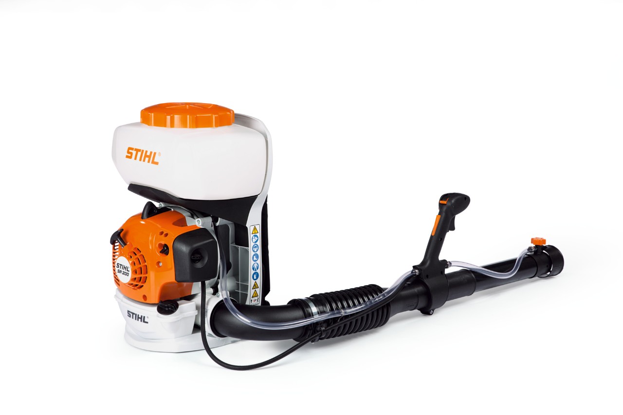 Postřikovač STIHL SG 51 na bílém pozadí