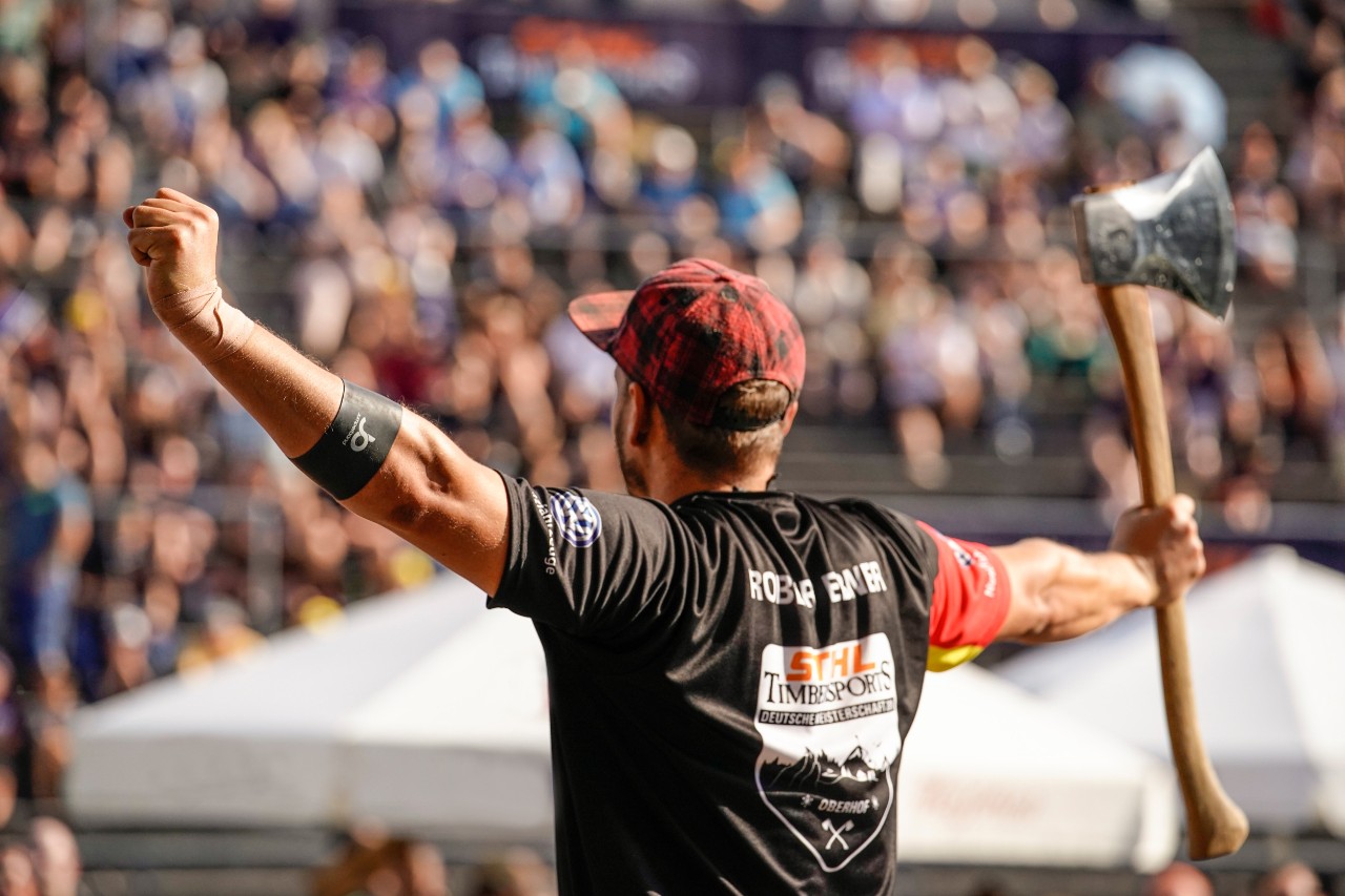 Timbersports závodník